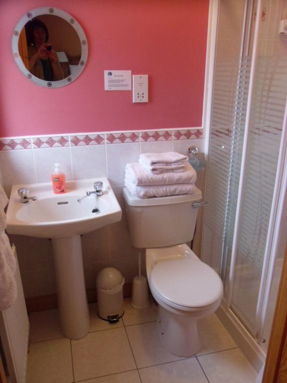 Lake Avenue House Ballyconnell  Chambre photo